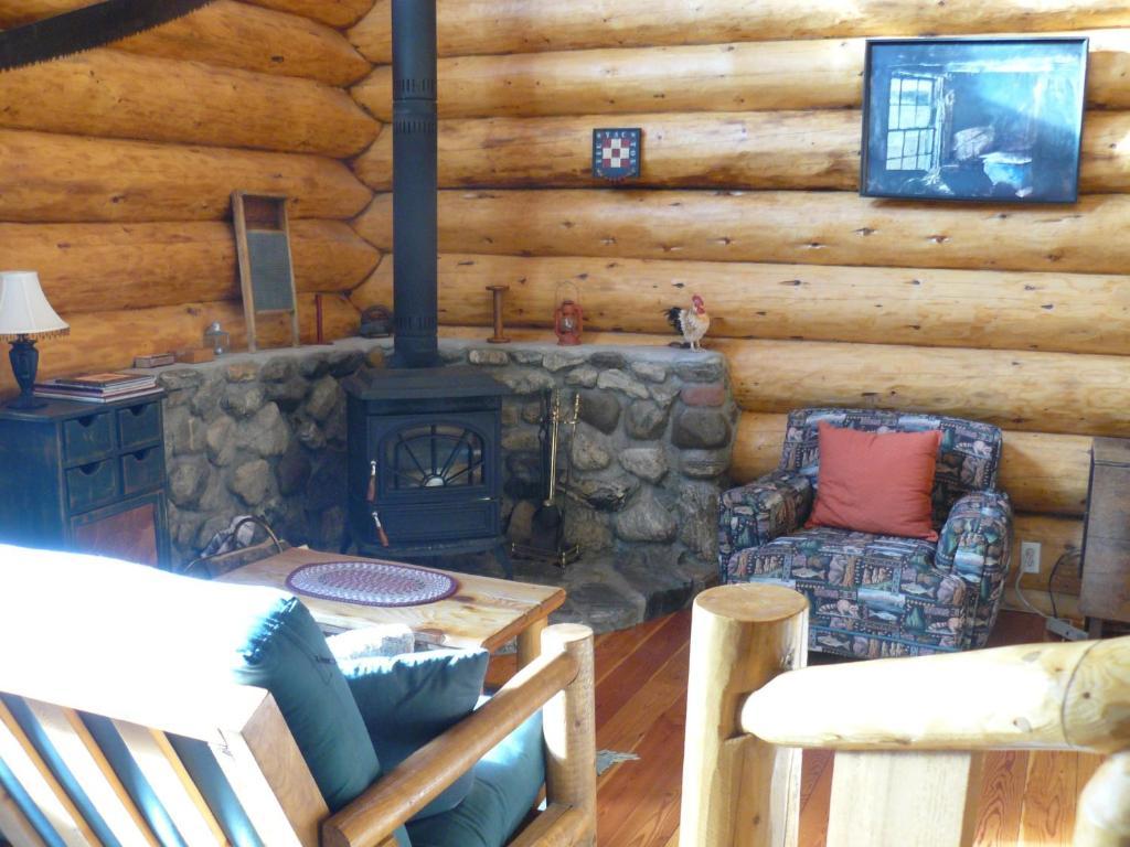 Hitching Post Resort Kelowna Cameră foto