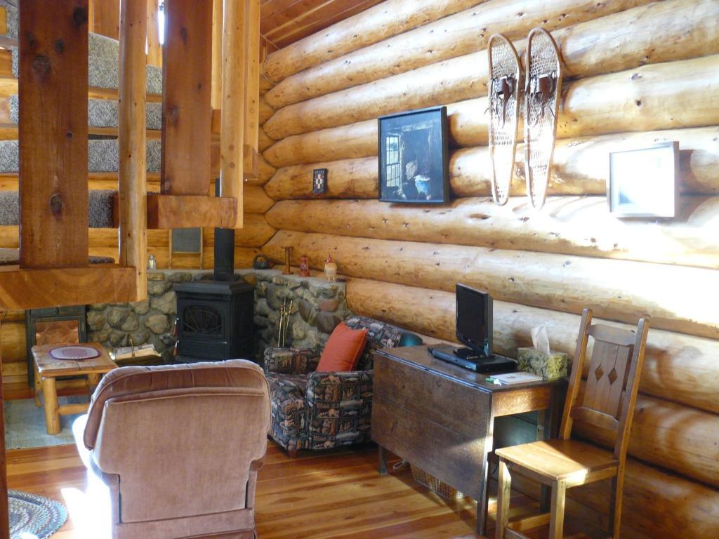 Hitching Post Resort Kelowna Cameră foto