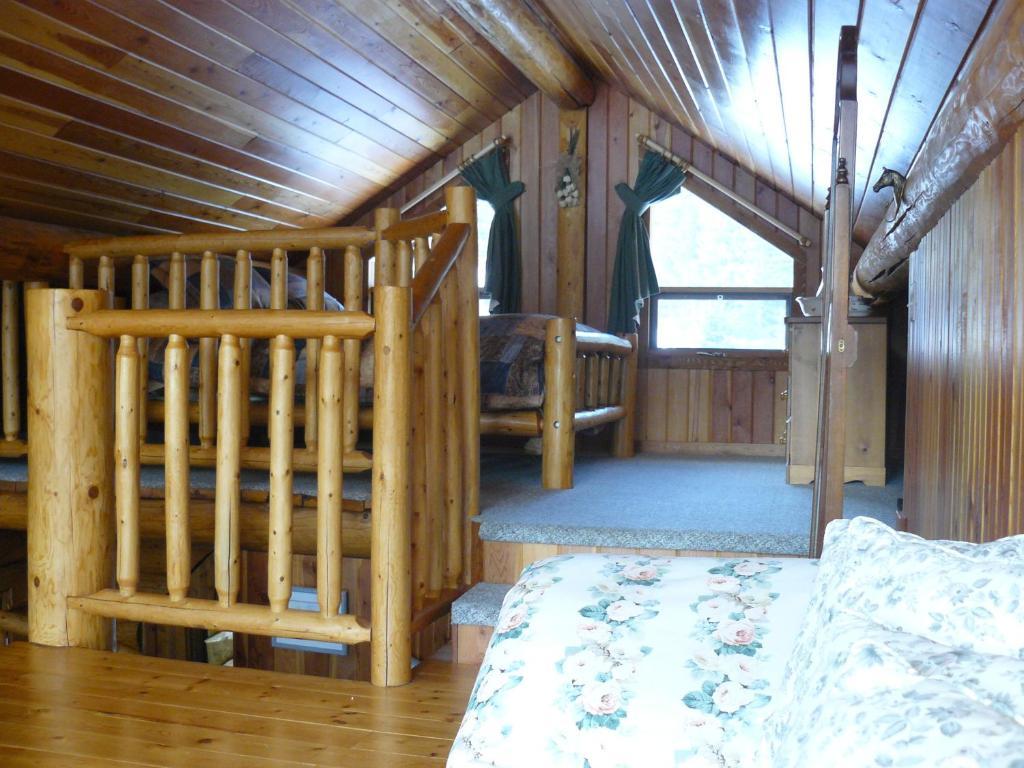 Hitching Post Resort Kelowna Cameră foto